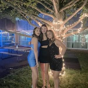 Meet your Posher, Chloe